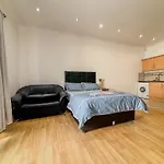 Heavenly Nest Whitechapel Service Apartment