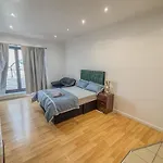 Heavenly Nest Whitechapel Service Apartment